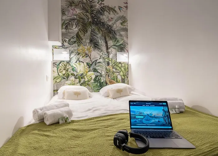 Unique Studio - Central Area